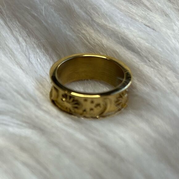 Celestial Bohemian wide ring Gold Size 4.5 - Picture 3 of 4